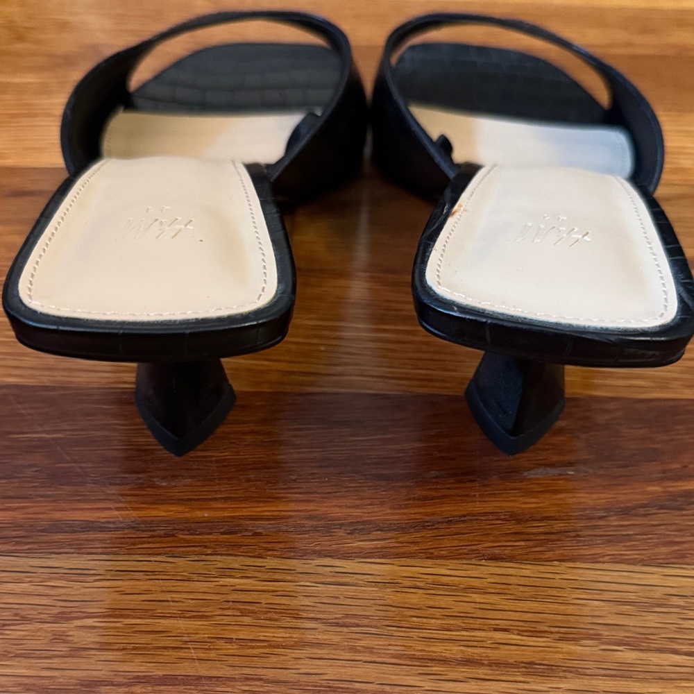 H&M Black Croc-Embossed Square-Toe Mules - Picture 5 of 6